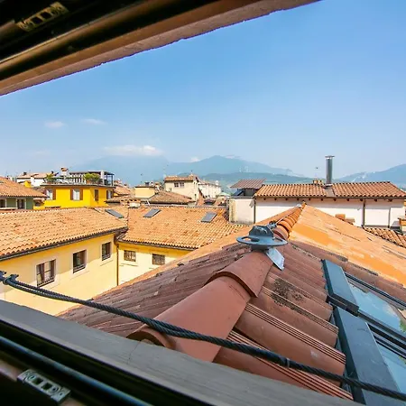 Apartment Loft Adamello 200m From - Happy